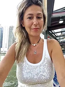 CelynaRoss online show from February 27, 2026, 10:04 am