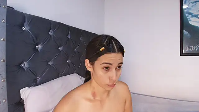 Snapshot of GraceWallace_ chatting on September 22, 2025, 11:55 pm GraceWallace online show from September 22, 2025, 11:55 pm