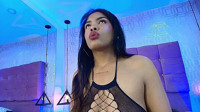 Snapshot of LexieBloom chatting on November 20, 2025, 3:40 am LexieBloom online show from November 20, 2025, 3:40 am