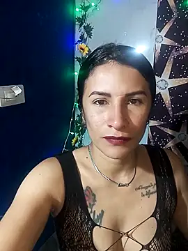 Snapshot of karinnahotdirty chatting on April 24, 2026, 8:55 pm karinnahotdirty online show from April 24, 2026, 8:55 pm