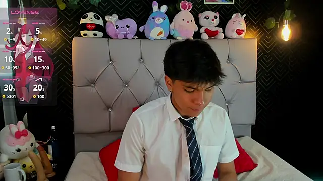 Snapshot of Thiago_Kozak chatting on September 22, 2025, 12:44 pm Thiago Kozak online show from September 22, 2025, 12:44 pm