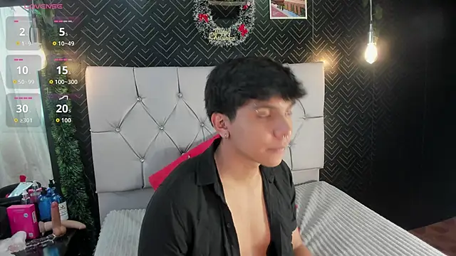 Snapshot of Thiago_Kozak chatting on December 5, 2025, 12:48 pm Thiago Kozak online show from December 5, 2025, 12:48 pm