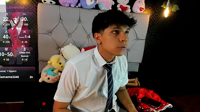 Snapshot of Thiago_Kozak chatting on September 23, 2025, 2:57 pm Thiago Kozak online show from September 23, 2025, 2:57 pm