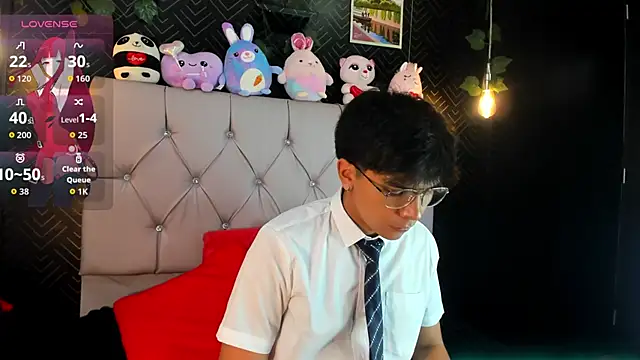 Snapshot of Thiago_Kozak chatting on September 24, 2025, 12:22 pm Thiago Kozak online show from September 24, 2025, 12:22 pm