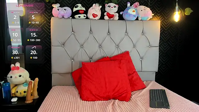 Snapshot of Thiago_Kozak chatting on October 1, 2025, 12:53 pm Thiago Kozak online show from October 1, 2025, 12:53 pm