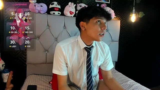 Snapshot of Thiago_Kozak chatting on September 30, 2025, 12:44 pm Thiago Kozak online show from September 30, 2025, 12:44 pm