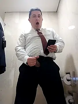 Snapshot of BigCristh79 chatting on December 14, 2025, 1:17 pm BigCristh79 online show from December 14, 2025, 1:17 pm