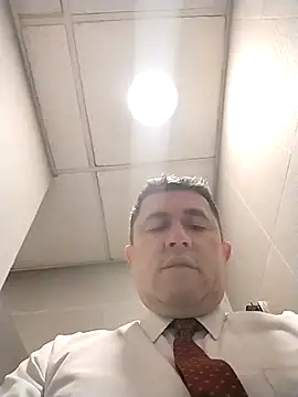 BigCristh79 online show from April 29, 2026, 7:34 am