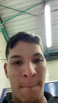 RobinLenoxx online show from July 3, 2026, 4:52 am