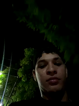 RobinLenoxx online show from September 18, 2025, 4:15 am