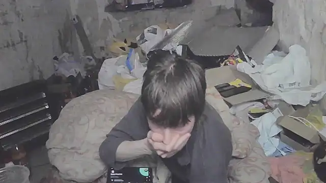 Snapshot of makarov1993 chatting on May 27, 2026, 9:16 am makarov1993 online show from May 27, 2026, 9:16 am