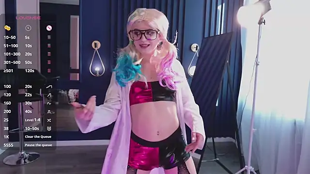 chloe dreammm online show from March 10, 2026, 12:20 pm