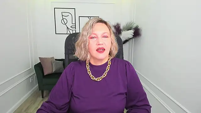 Snapshot of NinaStarle chatting on November 5, 2025, 4:26 am NinaStarle online show from November 5, 2025, 4:26 am