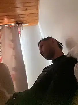 Michaell Spinelly online show from April 18, 2026, 7:18 pm