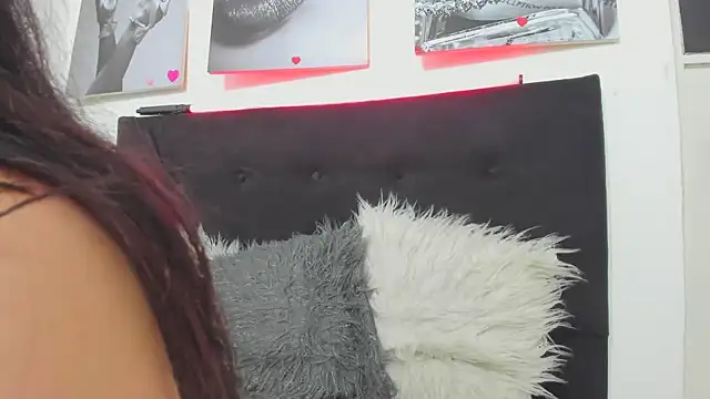 katherine blair online show from April 8, 2026, 12:17 pm