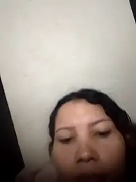 Gcarvalho1221 online show from April 17, 2026, 9:06 pm