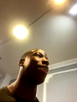 CharlesBrown  online show from December 17, 2025, 11:26 am