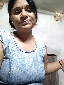 Snapshot of couple_71 chatting on July 23, 2026, 3:15 am couple 71 online show from July 23, 2026, 3:15 am