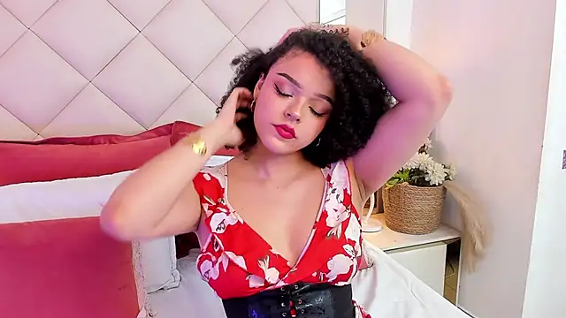 Snapshot of LilBoonew chatting on September 27, 2025, 2:56 pm LilBoonew online show from September 27, 2025, 2:56 pm