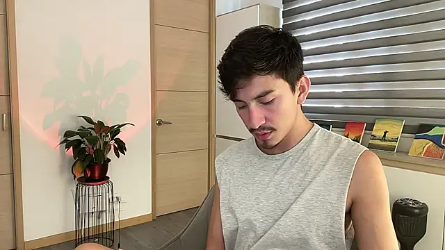 Snapshot of sweettaaron01 chatting on October 29, 2025, 6:07 pm sweettaaron01 online show from October 29, 2025, 6:07 pm