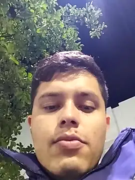 Snapshot of Haustin202 chatting on November 2, 2025, 1:54 am Haustin202 online show from November 2, 2025, 1:54 am