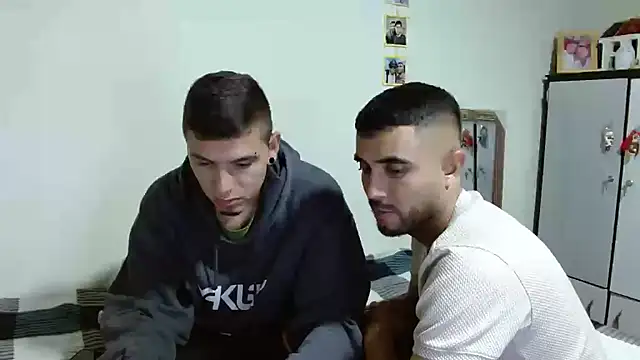 Maiki Foxx online show from November 15, 2025, 2:04 am