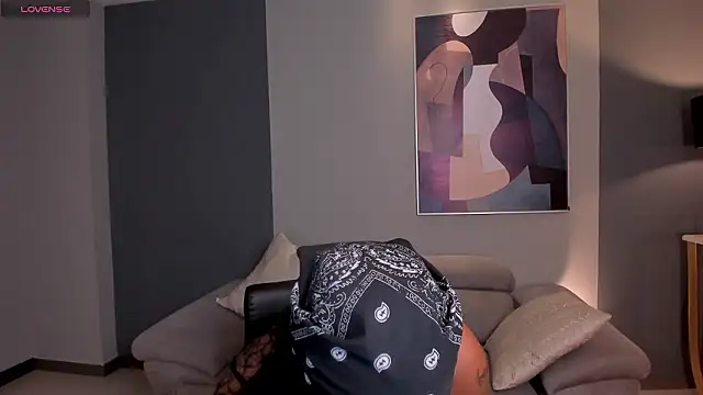 SarahYates online show from March 22, 2026, 5:47 pm