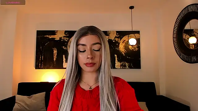 IsabellaMoreau online show from December 20, 2025, 8:44 pm