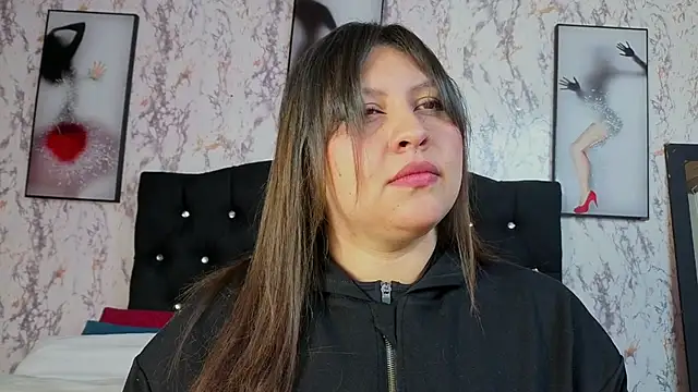 Snapshot of Larissa_Antonella chatting on July 11, 2026, 4:24 am Larissa Antonella online show from July 11, 2026, 4:24 am