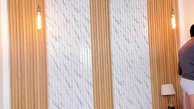 thomas walker0 online show from September 25, 2025, 12:33 pm