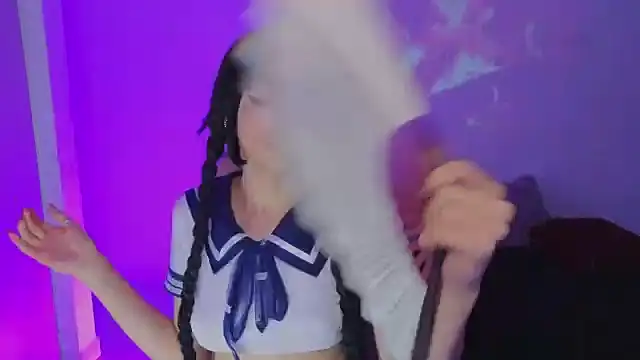 Snapshot of Moonlightt_21 chatting on October 9, 2025, 6:19 pm Moonlightt 21 online show from October 9, 2025, 6:19 pm