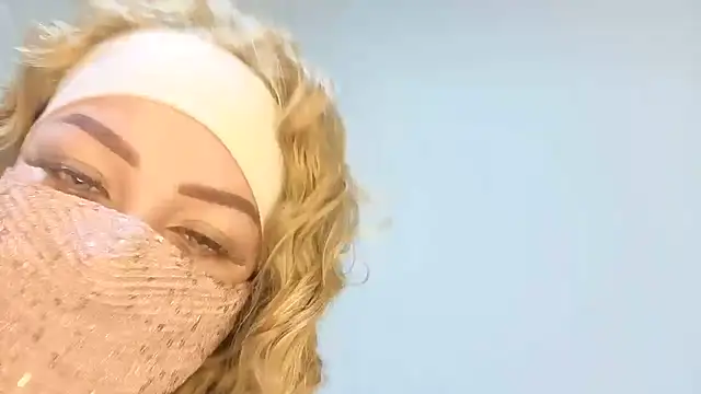 Lady-Rozalia online show from October 29, 2025, 2:27 pm