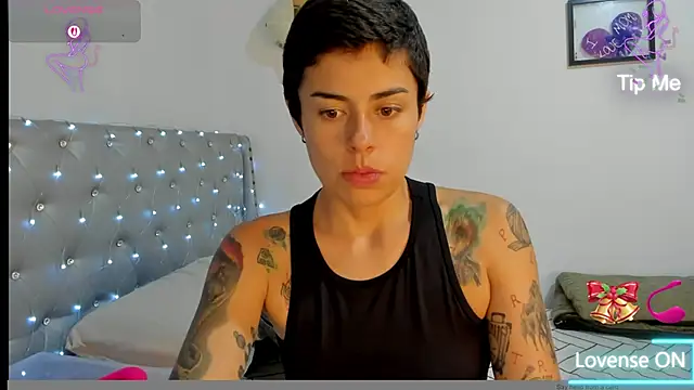 Snapshot of natt_op chatting on December 4, 2025, 11:48 pm natt op online show from December 4, 2025, 11:48 pm