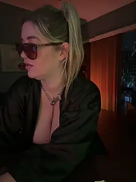 Granlady7 online show from April 17, 2026, 10:40 am