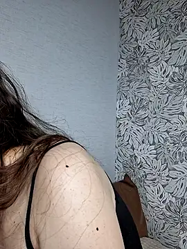 Olivia OliV online show from June 12, 2026, 1:14 am