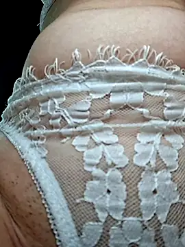 Snapshot of Olivia_OliV chatting on October 10, 2025, 1:28 am Olivia OliV online show from October 10, 2025, 1:28 am