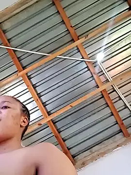 HugeTitisxx online show from October 2, 2025, 9:12 am