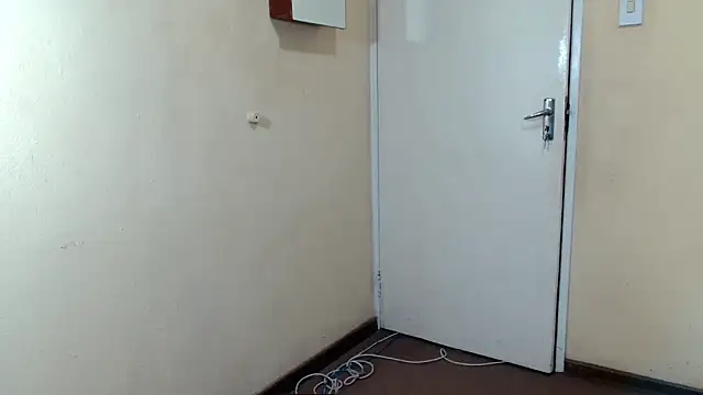 HugeTitisxx online show from March 4, 2026, 6:26 pm