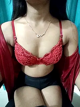 Snapshot of Charming_Glow chatting on September 20, 2025, 4:34 pm Charming Glow online show from September 20, 2025, 4:34 pm