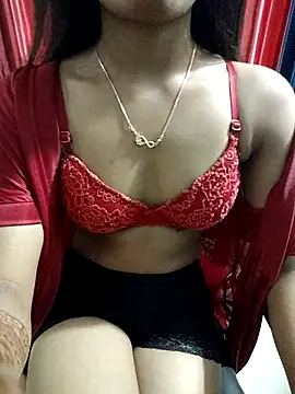 Snapshot of Charming_Glow chatting on September 18, 2025, 5:49 pm Charming Glow online show from September 18, 2025, 5:49 pm