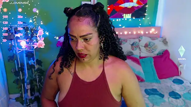 Snapshot of katherinnyazz chatting on October 7, 2025, 6:47 am katherinnyazz online show from October 7, 2025, 6:47 am