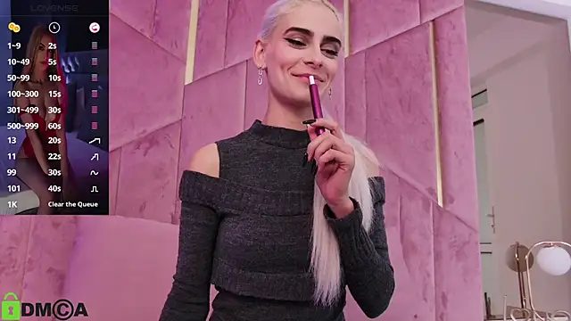 SelenaDaze online show from October 24, 2025, 5:06 am