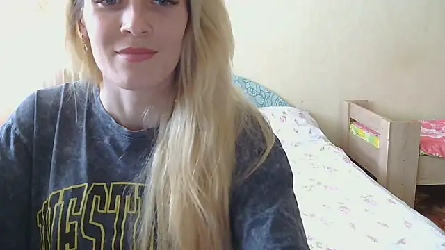 JayeTyler online show from May 5, 2026, 7:44 am