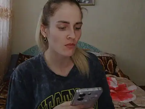 JayeTyler online show from December 18, 2025, 7:46 am