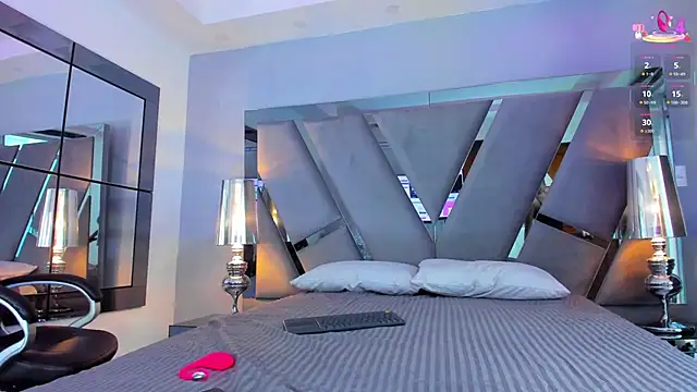 Snapshot of miamirage_ chatting on October 29, 2025, 12:48 pm miamirage online show from October 29, 2025, 12:48 pm