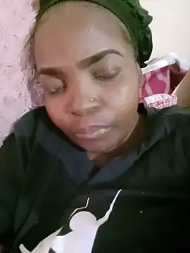 ShySexyBaddiexx online show from June 9, 2026, 6:20 pm