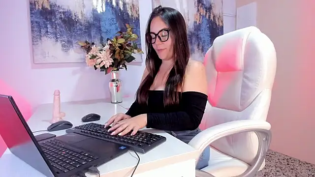 Snapshot of biianca_rose chatting on May 21, 2026, 8:06 pm biianca rose online show from May 21, 2026, 8:06 pm