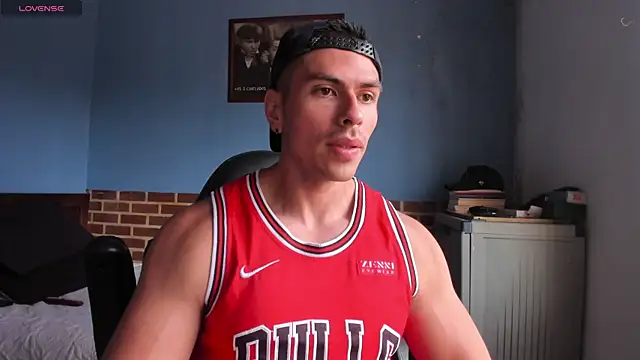 Snapshot of justinkarter chatting on October 4, 2025, 2:51 pm justinkarter online show from October 4, 2025, 2:51 pm