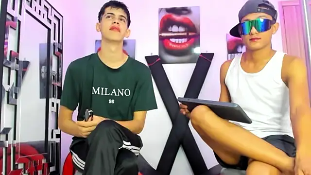 TWINKS FRIENDS online show from October 18, 2025, 7:21 am