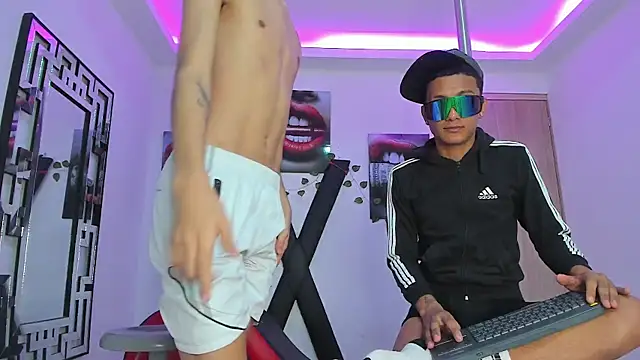 TWINKS FRIENDS online show from September 30, 2025, 7:25 am